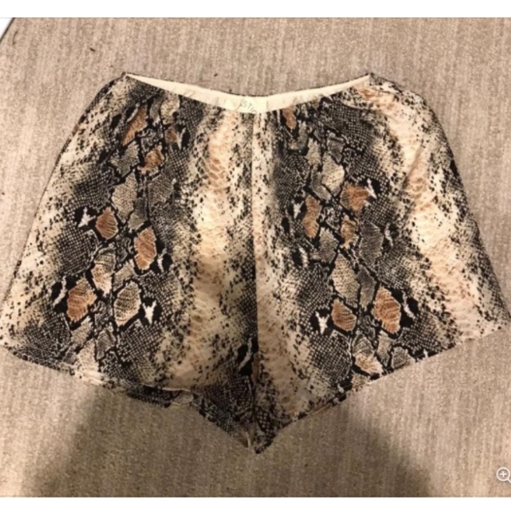 Snake Print Set - Picture 3 of 3